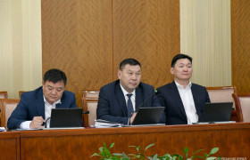 ТБХ: Монгол Улсын нэгдсэн төсвийн 2026 оны төсвийн хүрээний мэдэгдэл, 2027-2028 оны төсвийн төсөөллийн тухай хуулийн төслийн анхны хэлэлцүүлгийг хийлээ