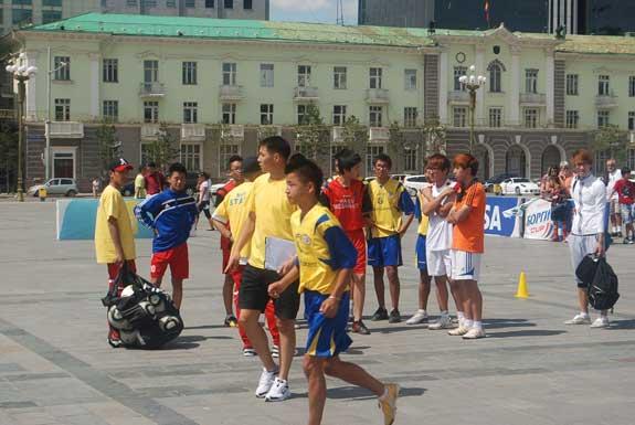 Бүх нийтийн хөлбөмбөгийн өдөрлөг буюу “Street Football”