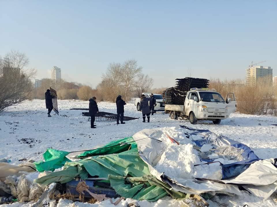 Туул голын хамгаалалтын бүс дэх хашаа, хайсыг буулгаж 2 га талбайг чөлөөлөө