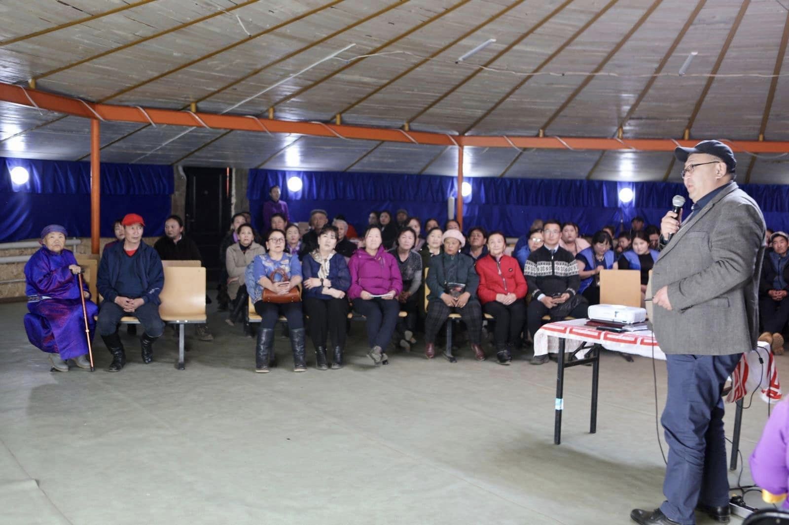 УИХ-ын гишүүн Ц.Туваан Төв аймгийн Аргалант сумын иргэдтэй тайлан уулзалтаа хийлээ