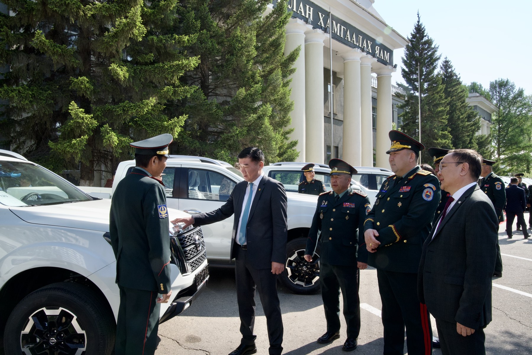 ЦЭРГИЙН АНГИУДАД ТУУЛАХ ЧАДВАР САЙТАЙ ШИНЭ АВТОМАШИН ГАРДУУЛАВ
