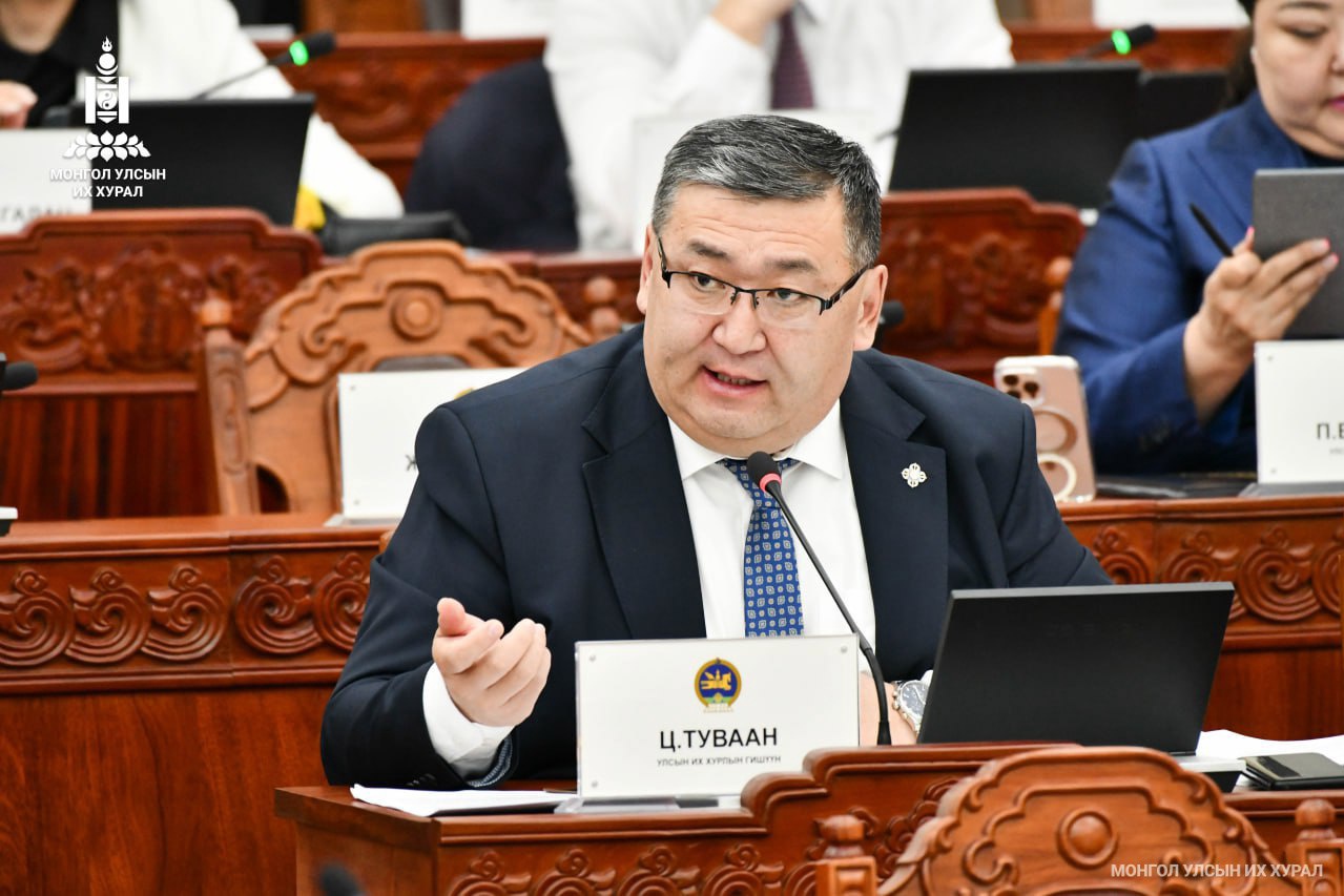Ц.Туваан: Улс төрийн шалтгаанаар гацаад байсан геологи,хайгуулын ажлыг дахин сэргээв