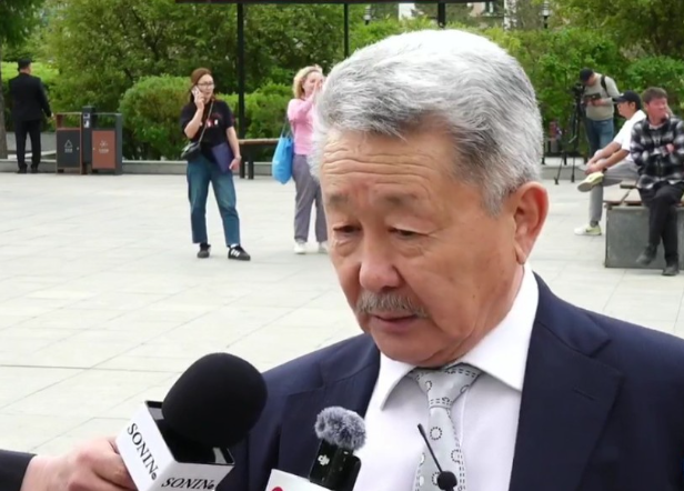 Д.Рэгдэл: "Г.Занданшатар Ерөнхий сайд болбол ард түмний талын хүн байгаасай"